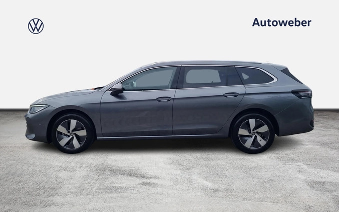Volkswagen Passat cena 208560 przebieg: 5, rok produkcji 2024 z Staszów małe 56